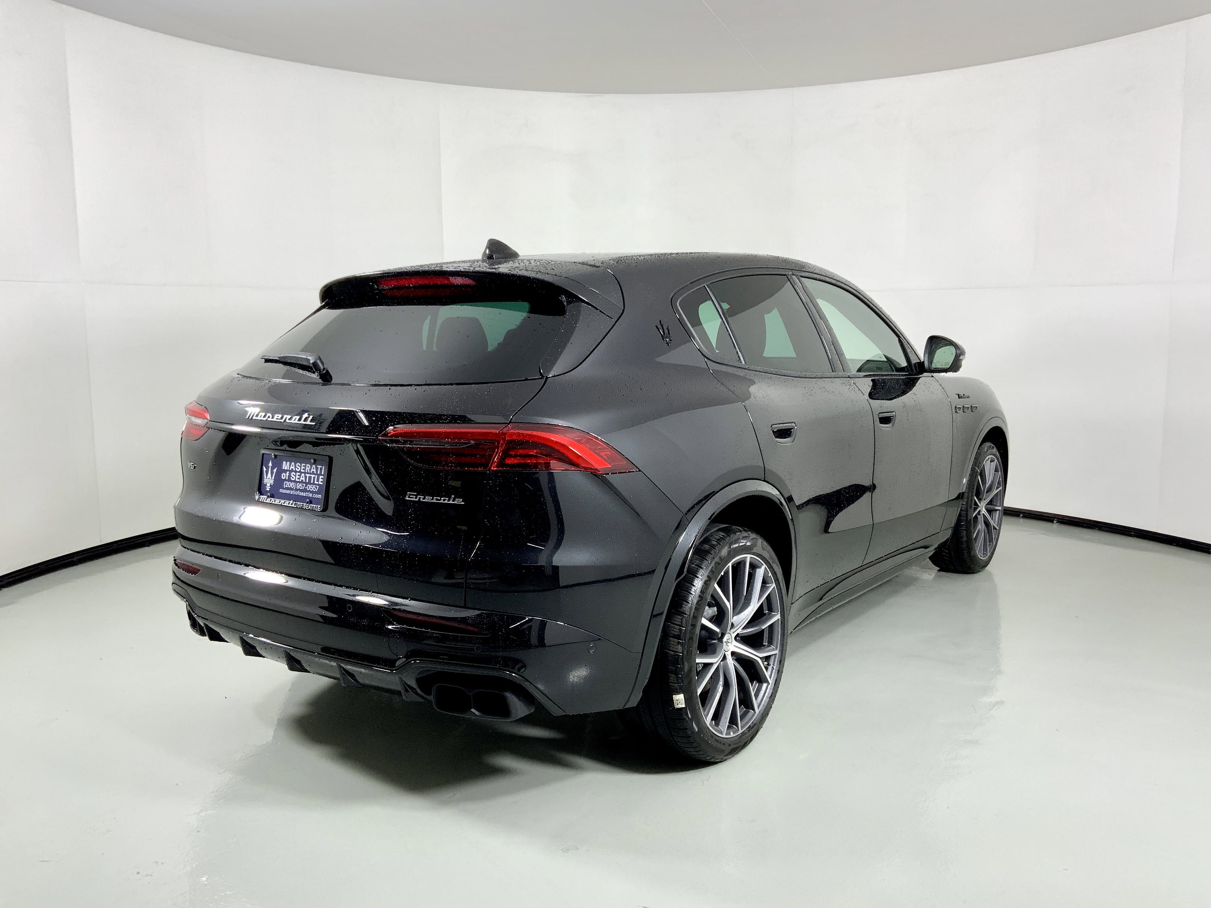 New 2026 Maserati Grecale Modena image 2