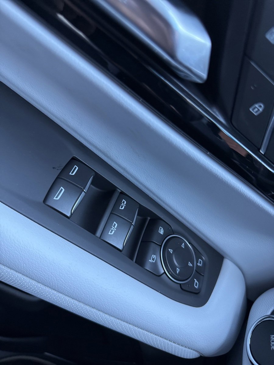 New 2025 Chevrolet Tahoe Premier image 40