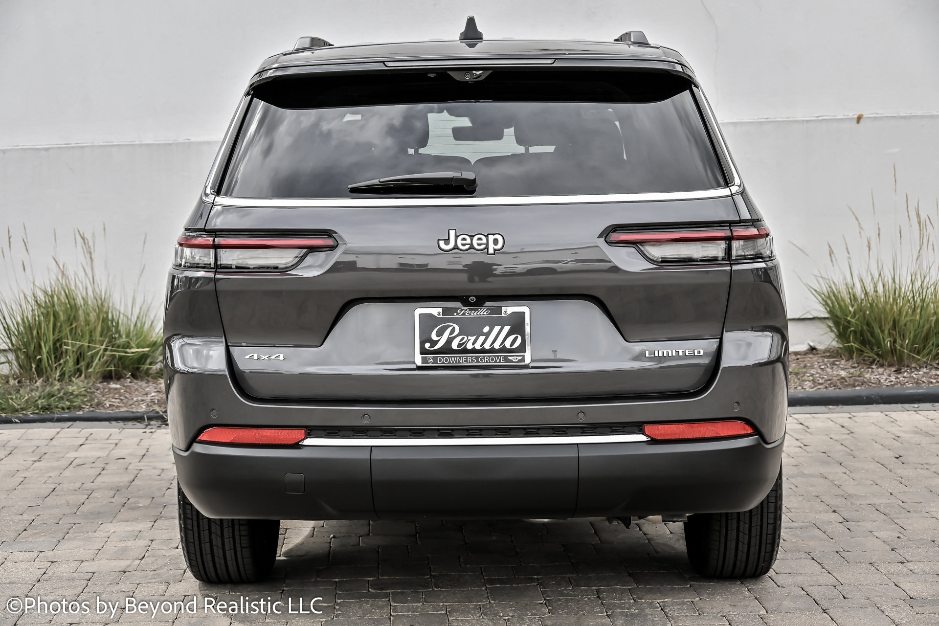 Used 2025 Jeep Grand Cherokee L Limited w/ Luxury Tech Group II image 7