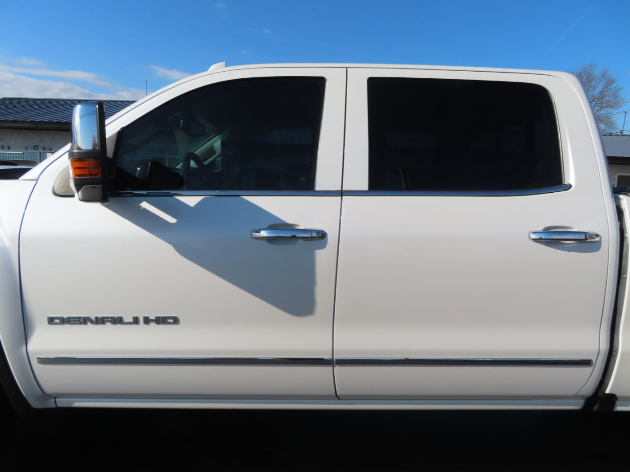 Used 2018 GMC Sierra 3500 Denali w/ Duramax Plus Package image 16