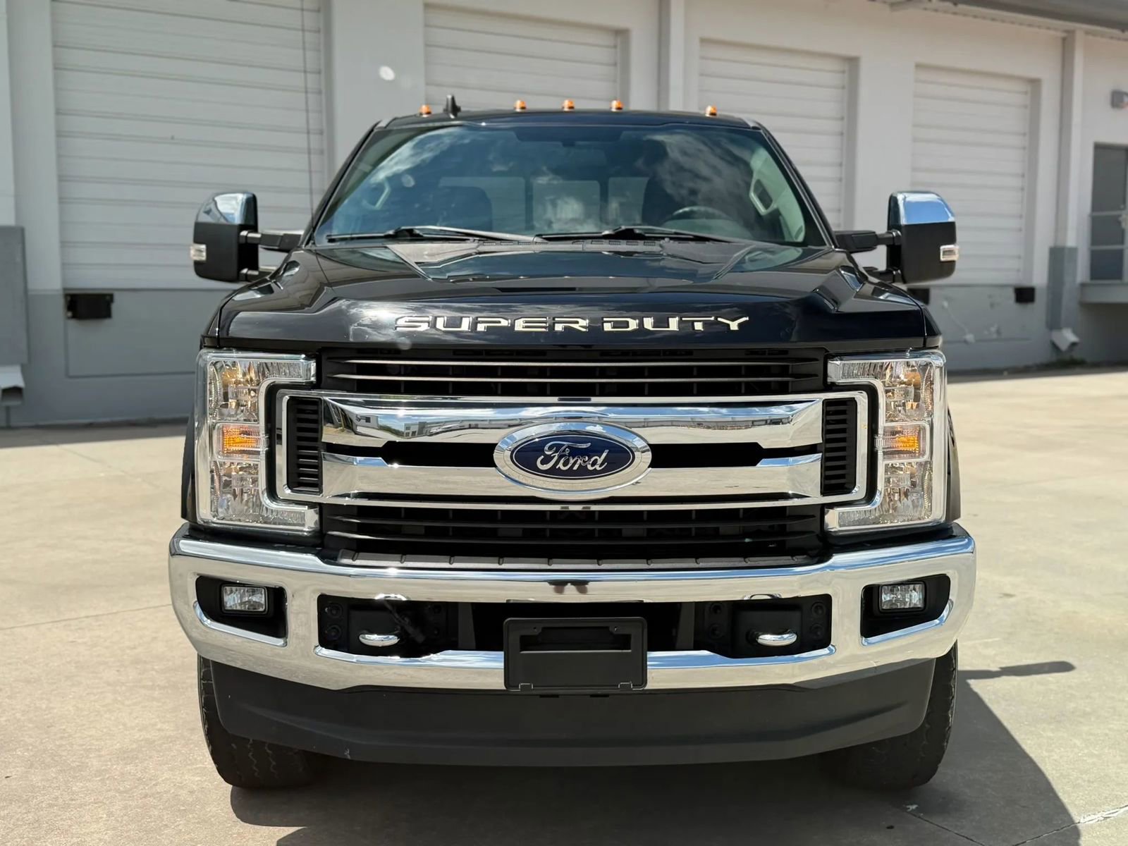 Used 2019 Ford F250 XLT w/ XLT Premium Package AWD/4WD image 3