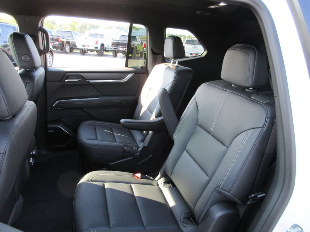 Certified 2026 GMC Acadia Elevation w/ Elevation Premium Package AWD/4WD image 22