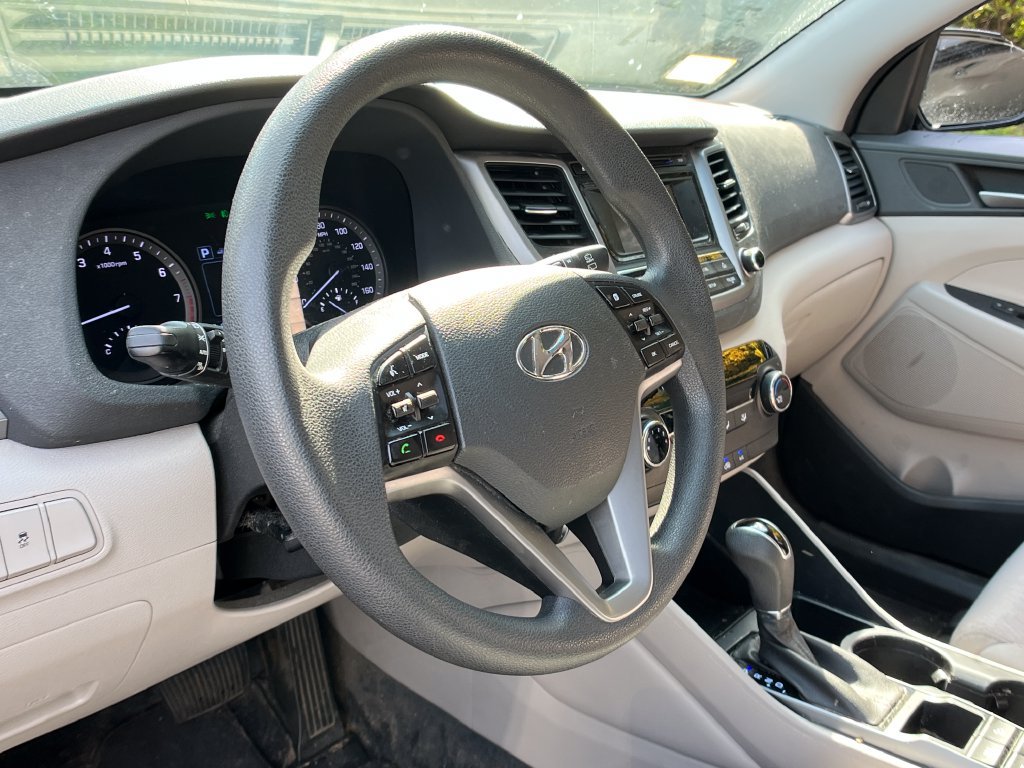 Used 2017 Hyundai Tucson SE w/ SE Popular Package 02 AWD/4WD image 34