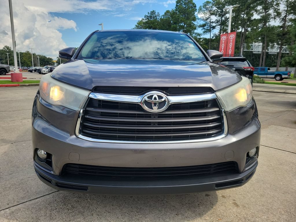 Used 2016 Toyota Highlander Plus FWD image 4