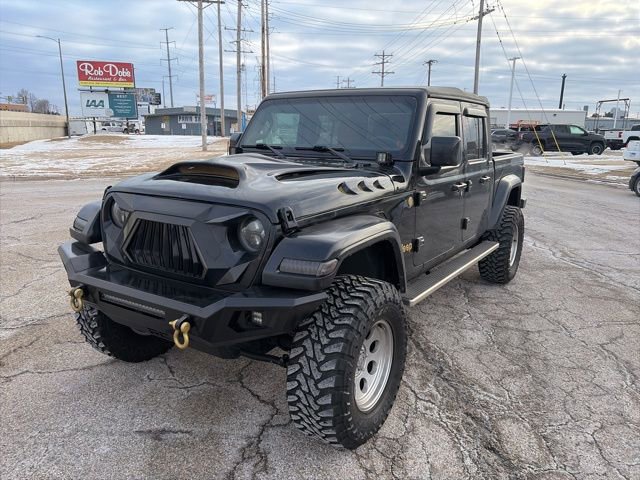 Used 2023 Jeep Gladiator Sport image 3