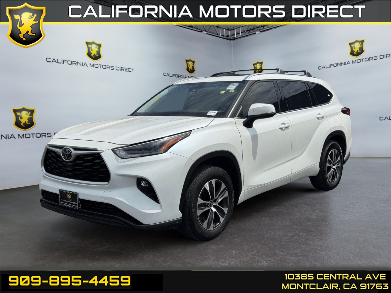 Used 2021 Toyota Highlander XLE FWD image 1