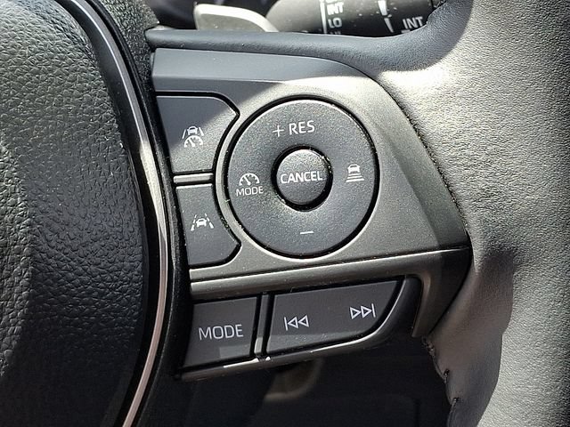 Used 2025 Toyota Corolla Cross AWD Hybrid image 21