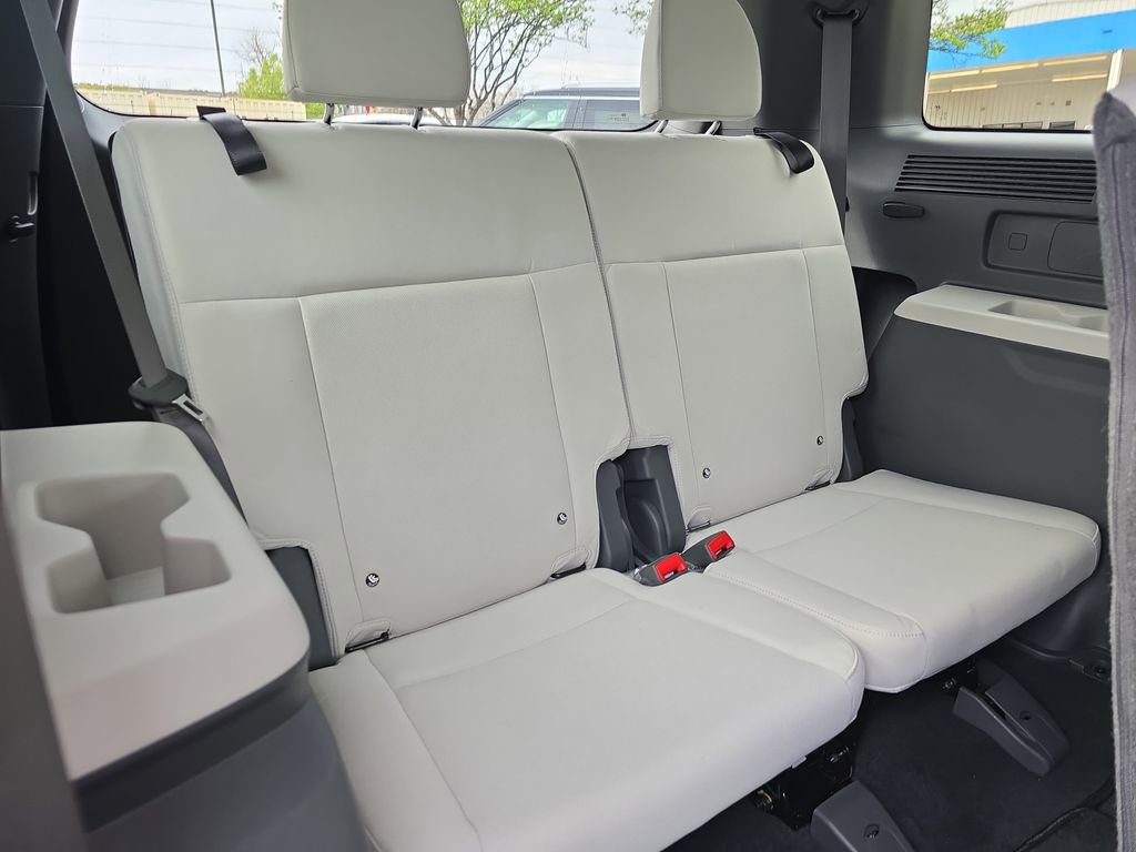 New 2026 Hyundai Santa Fe SE image 12