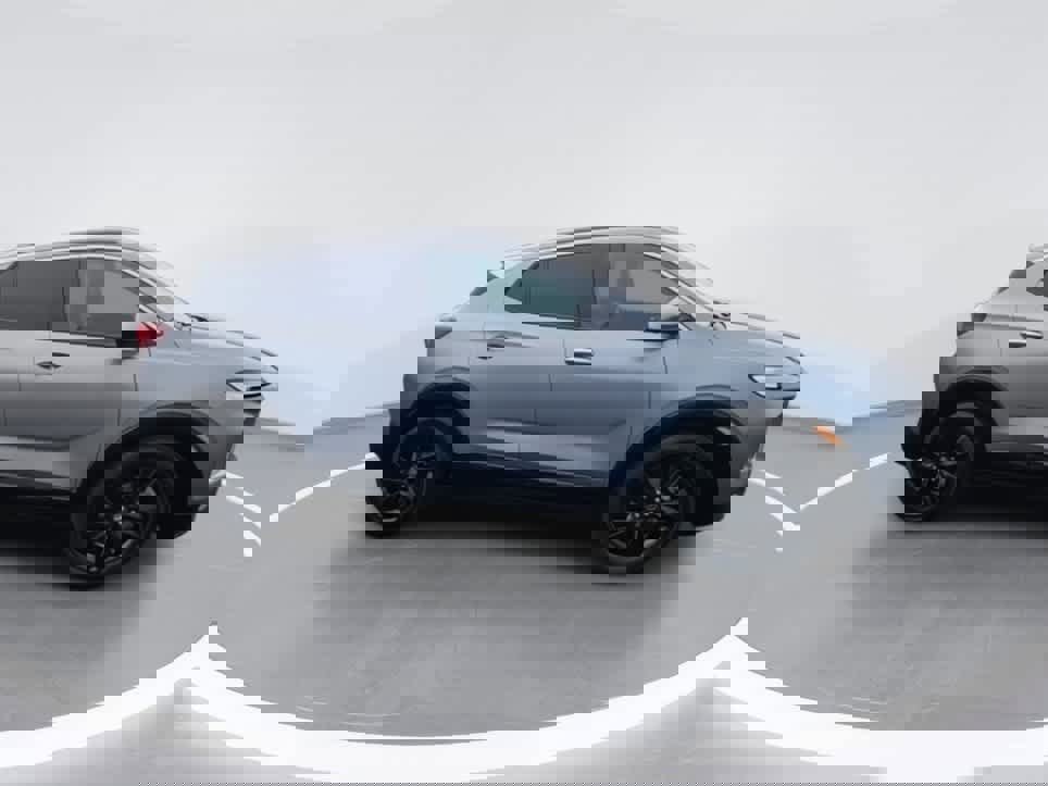 Used 2024 Buick Encore GX Sport Touring image 9