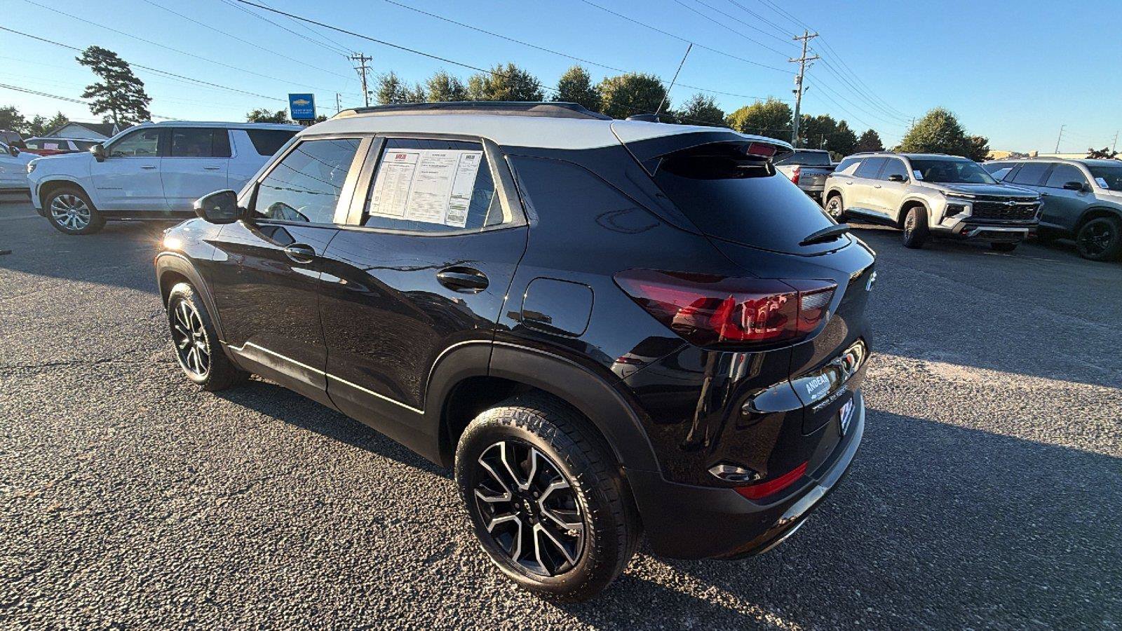 Used 2024 Chevrolet TrailBlazer ACTIV w/ Driver Confidence Package FWD image 10