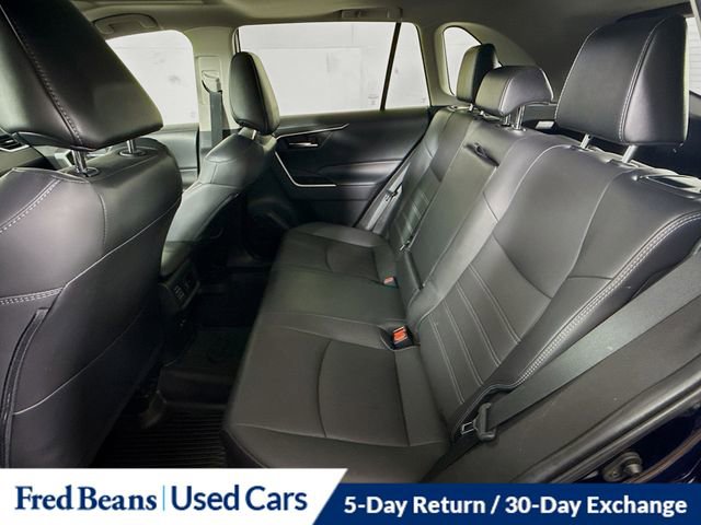 Used 2022 Toyota RAV4 XLE Premium image 25