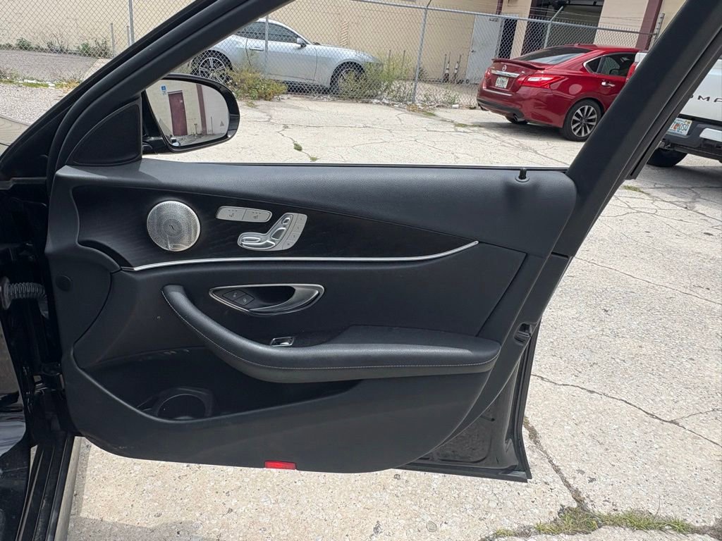 Used 2022 Mercedes-Benz E 350 Sedan image 18