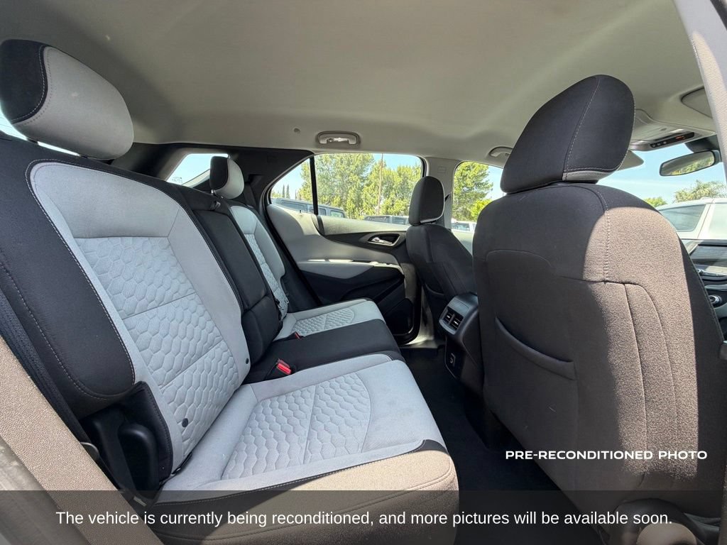 Used 2019 Chevrolet Equinox LS FWD image 15