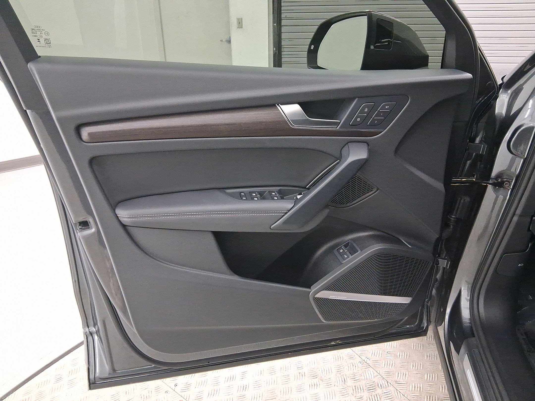 Used 2025 Audi Q5 e Premium Plus image 21