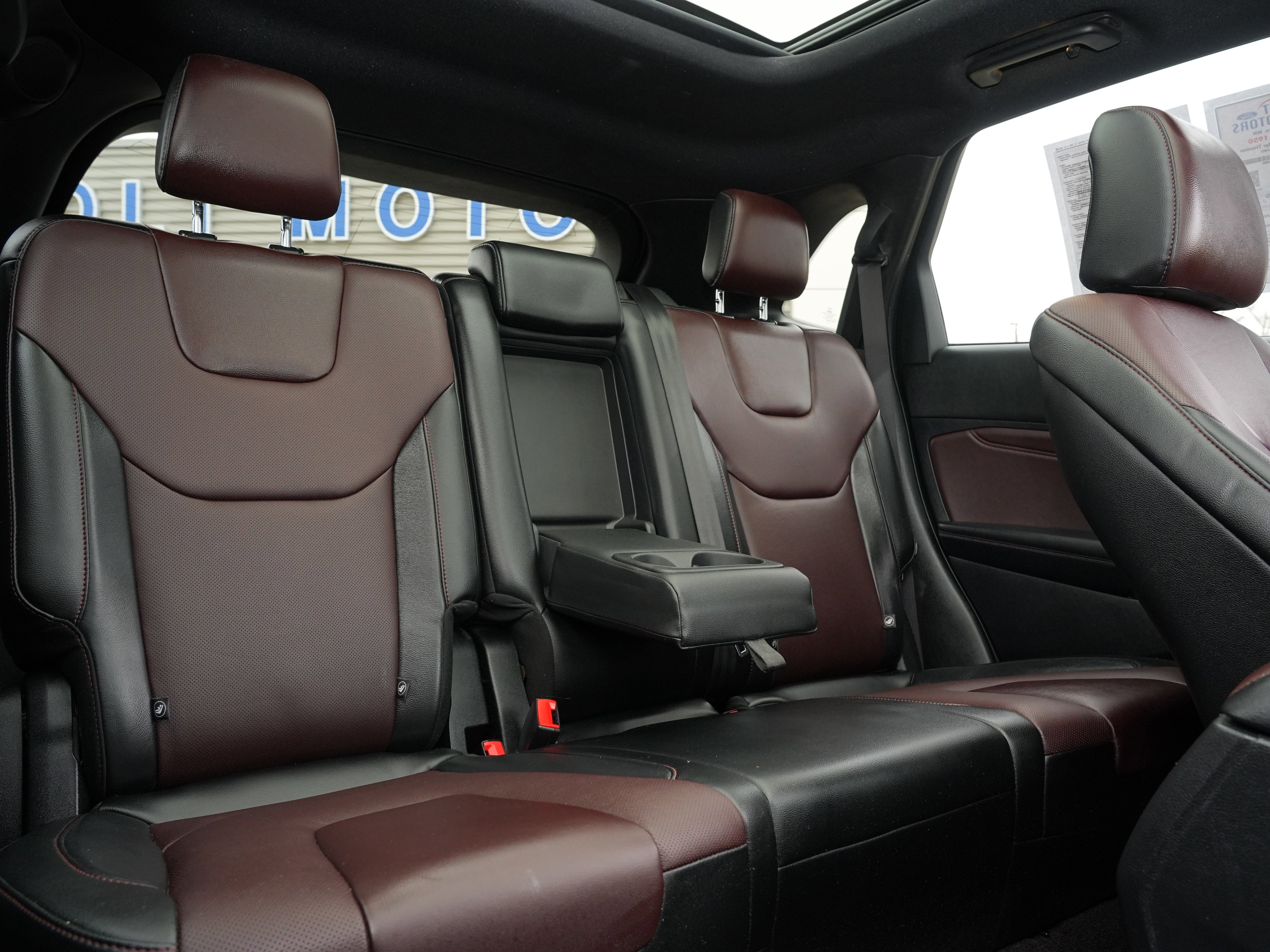 Used 2020 Ford Edge Titanium w/ Equipment Group 301A image 34