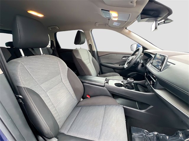 Used 2023 Nissan Rogue SV image 26