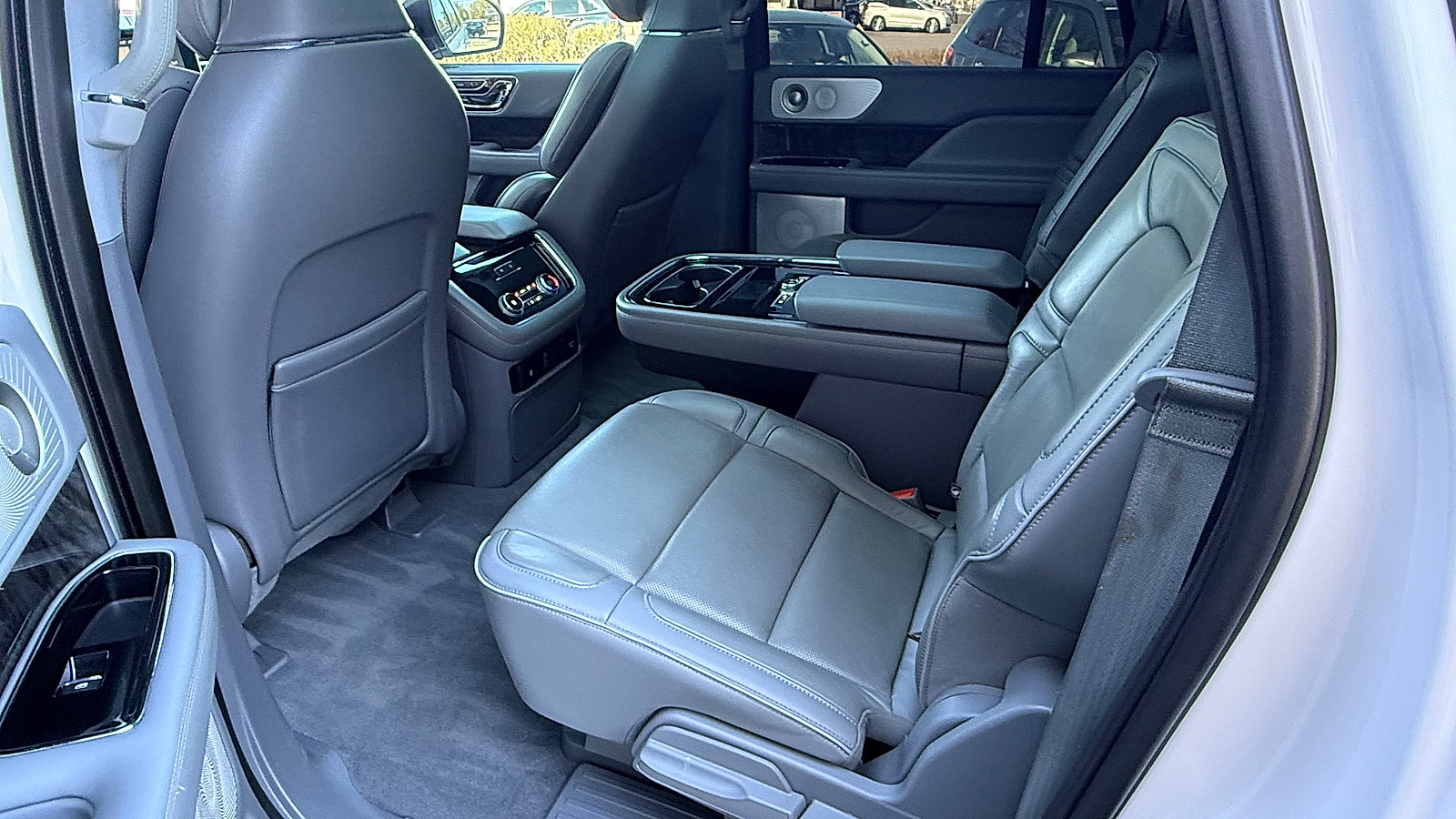 Used 2018 Lincoln Navigator L Reserve w/ Technology Package image 45