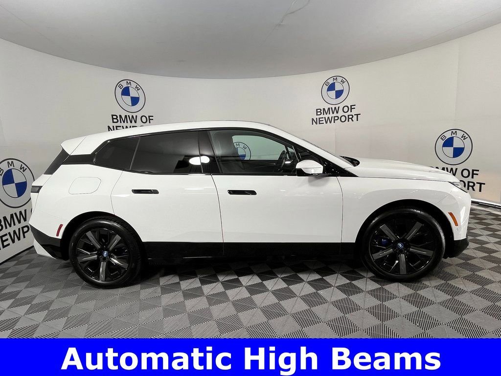 Certified 2025 BMW iX xDrive50 image 9