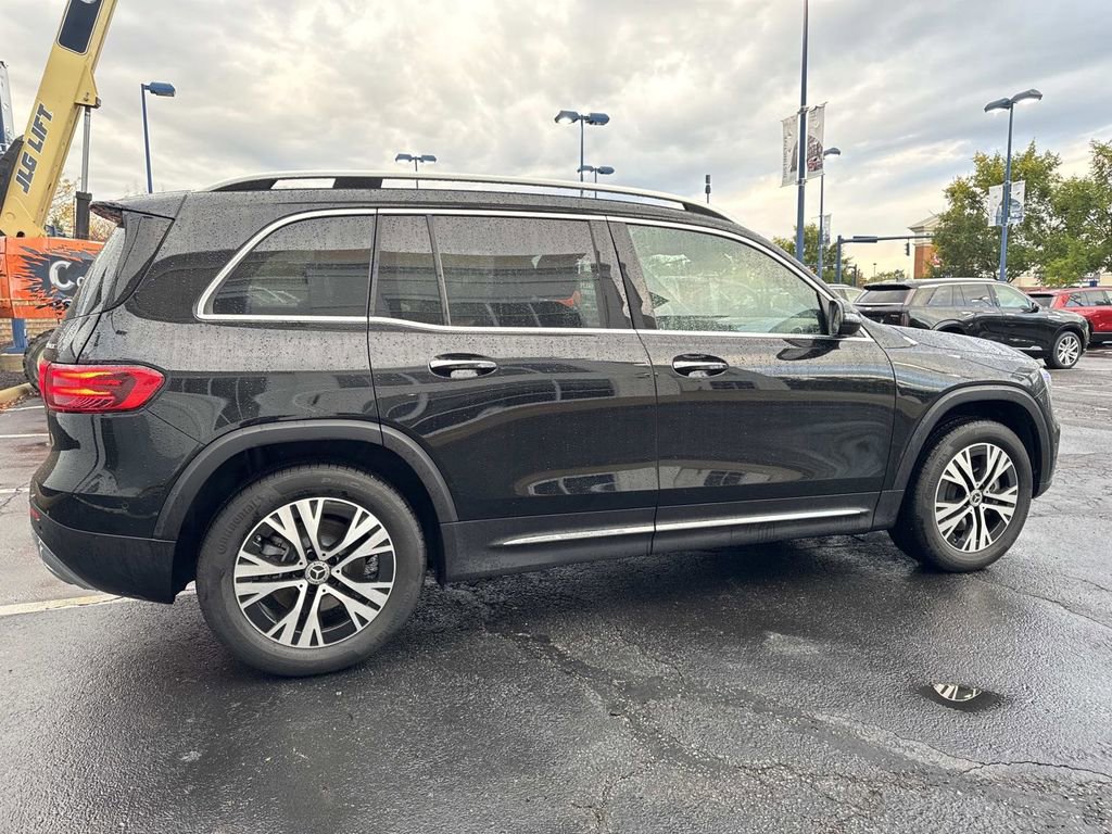 Used 2025 Mercedes-Benz GLB 250 4MATIC image 7