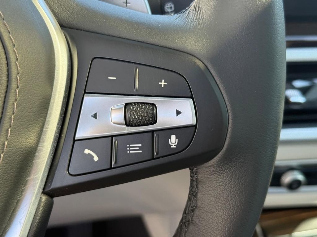 Certified 2025 BMW X5 xDrive50e w/ Executive Package image 18