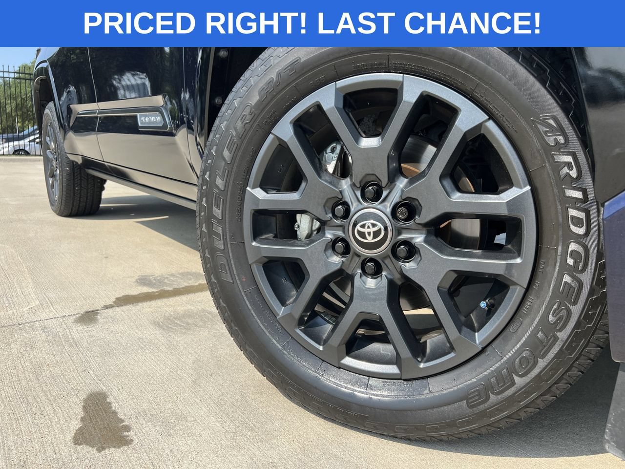 Used 2025 Toyota Sequoia Platinum AWD/4WD image 7