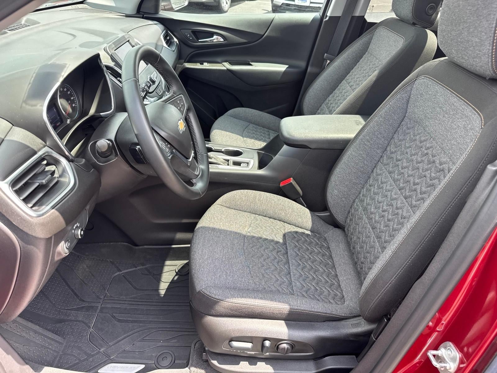 Used 2024 Chevrolet Equinox LT w/ LPO, Floor Liner Package AWD/4WD image 6