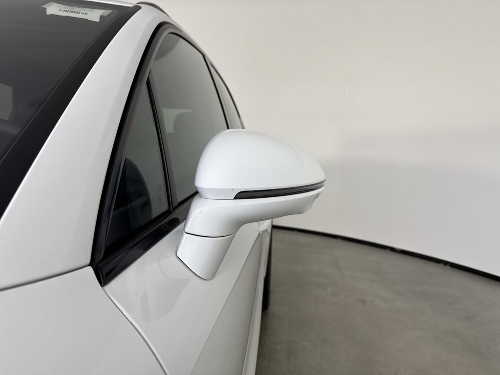 Certified 2025 Porsche Cayenne S AWD/4WD image 12