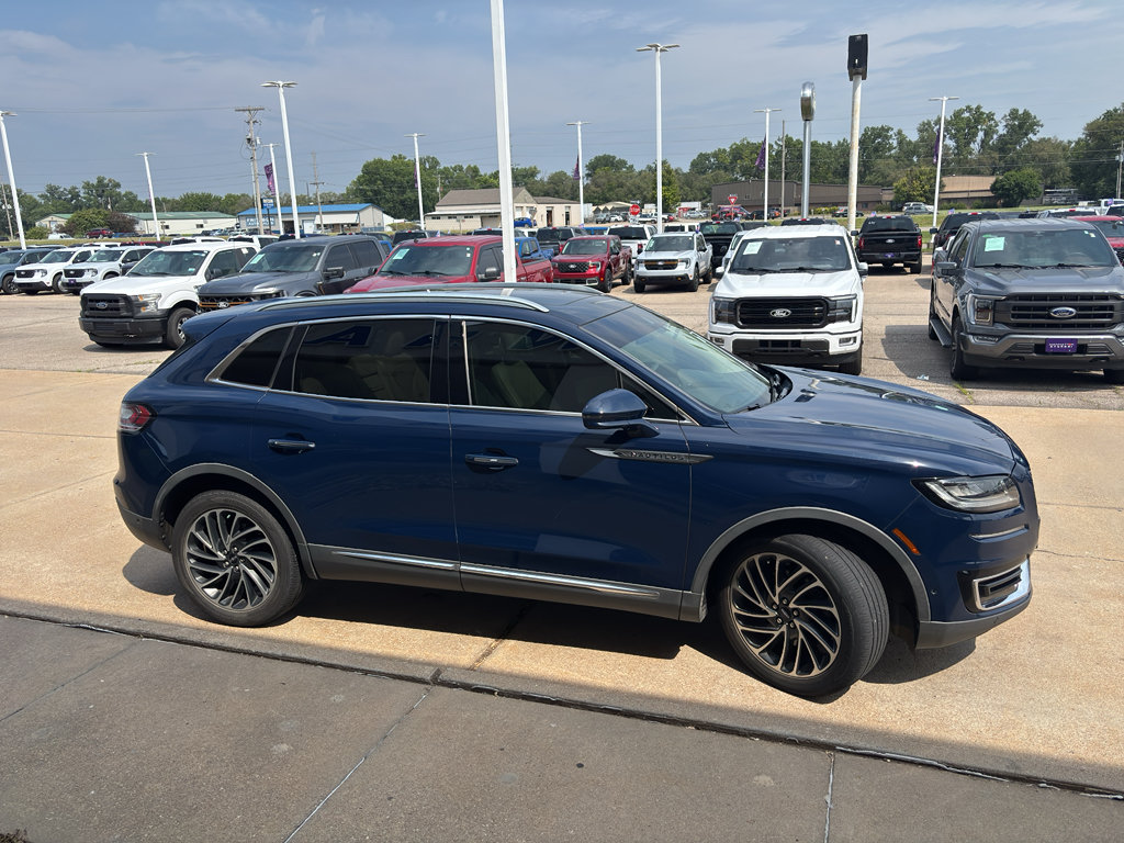 Used 2019 Lincoln Nautilus Reserve AWD/4WD image 6