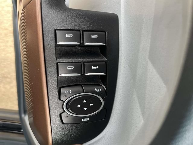 Used 2022 Ford Maverick Lariat w/ Lariat Luxury Package FWD image 10