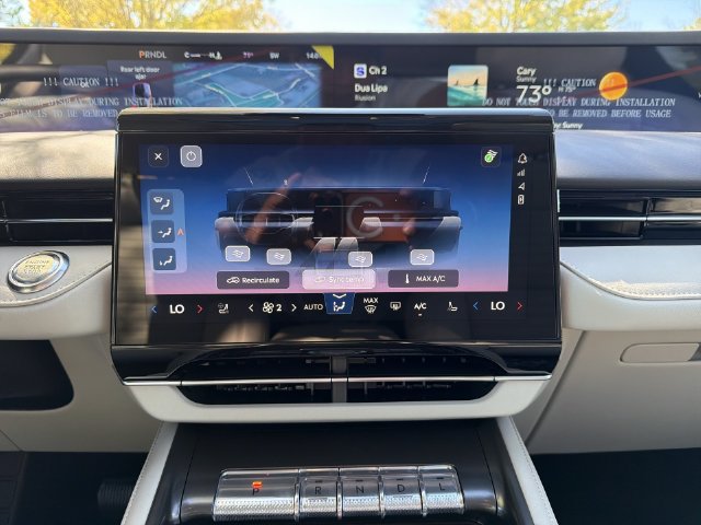 New 2026 Lincoln Nautilus Reserve AWD/4WD image 19