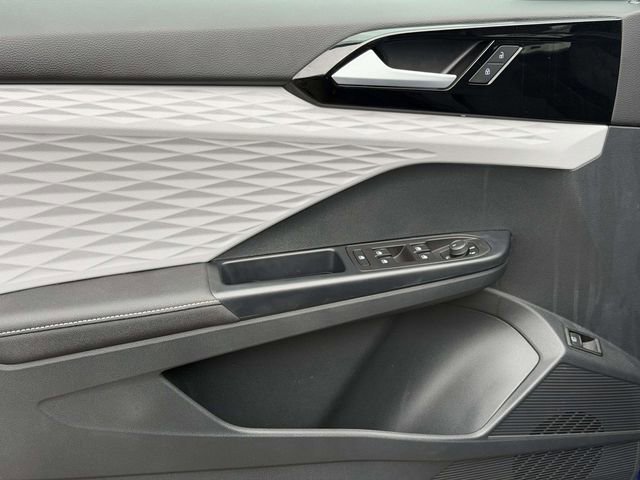 Used 2024 Volkswagen Taos S image 13