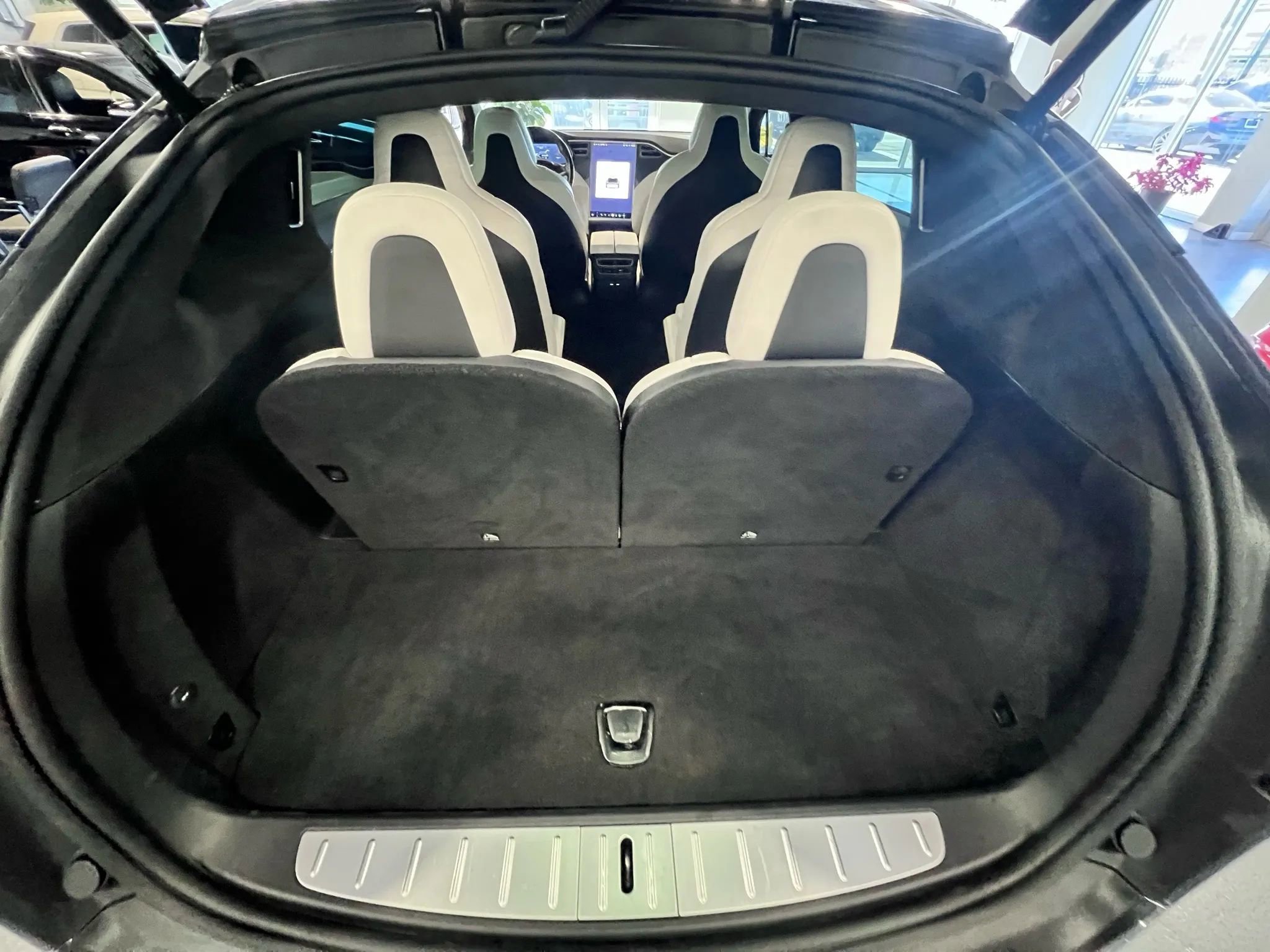 Used 2017 Tesla Model X 75D image 20