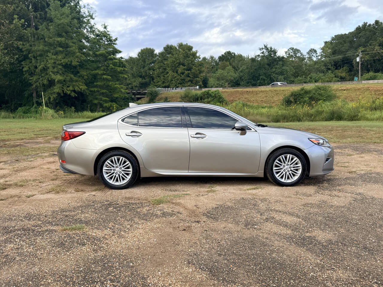 Used 2017 Lexus ES 350 FWD image 6
