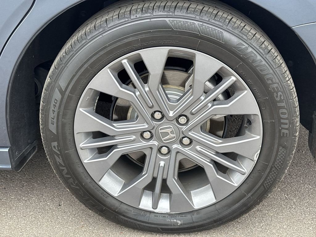 Used 2025 Honda Odyssey Touring image 33