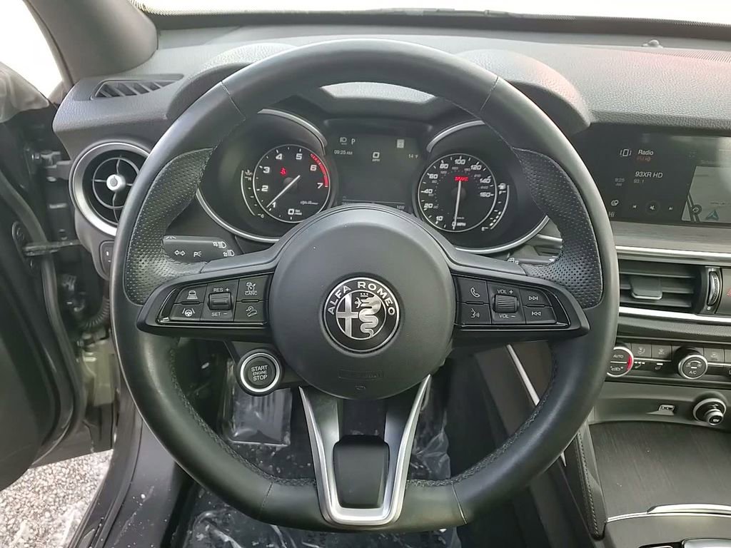 Used 2023 Alfa Romeo Stelvio Ti w/ Active Assist Plus Package image 24