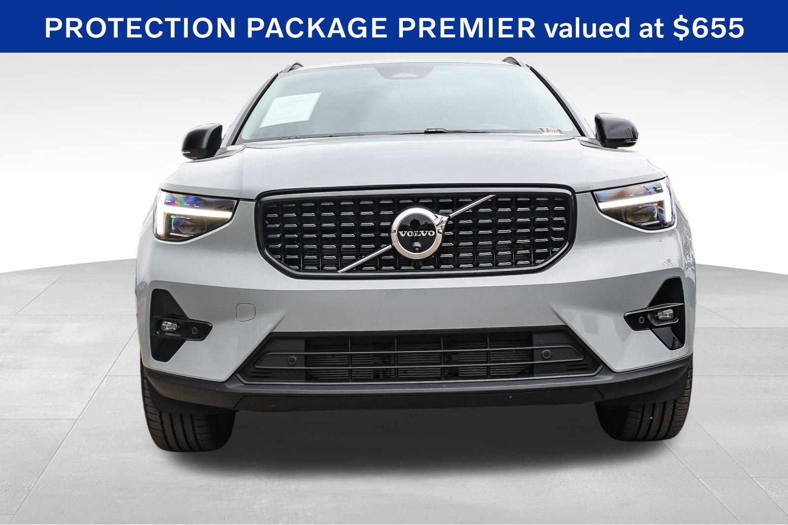 Used 2026 Volvo XC40 B5 Plus w/ Protection Package Premier image 2
