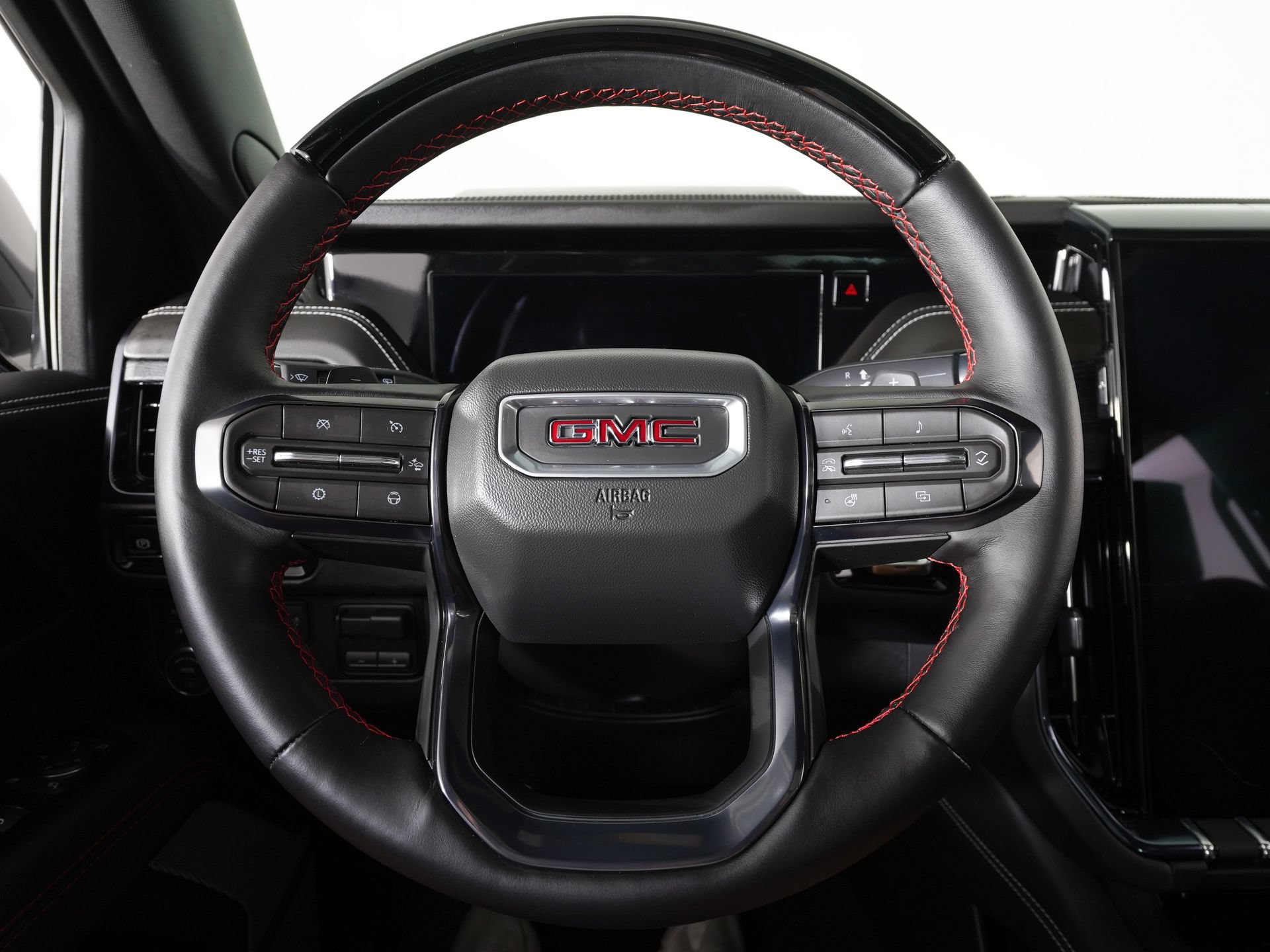 Used 2026 GMC Yukon AT4 Ultimate AWD/4WD image 19