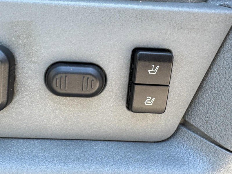 Used 2011 Ford F150 Lariat Limited RWD image 26