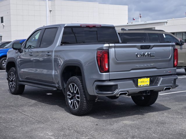 Used 2025 GMC Sierra 1500 AT4 w/ AT4 Premium Package AWD/4WD image 7
