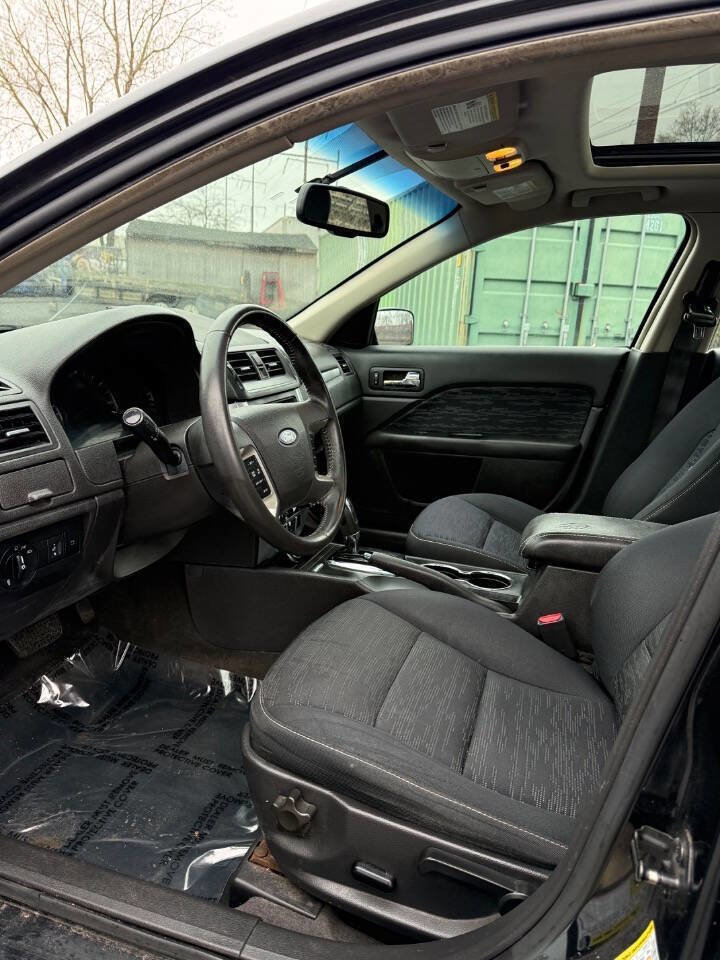 Used 2010 Ford Fusion SE image 10