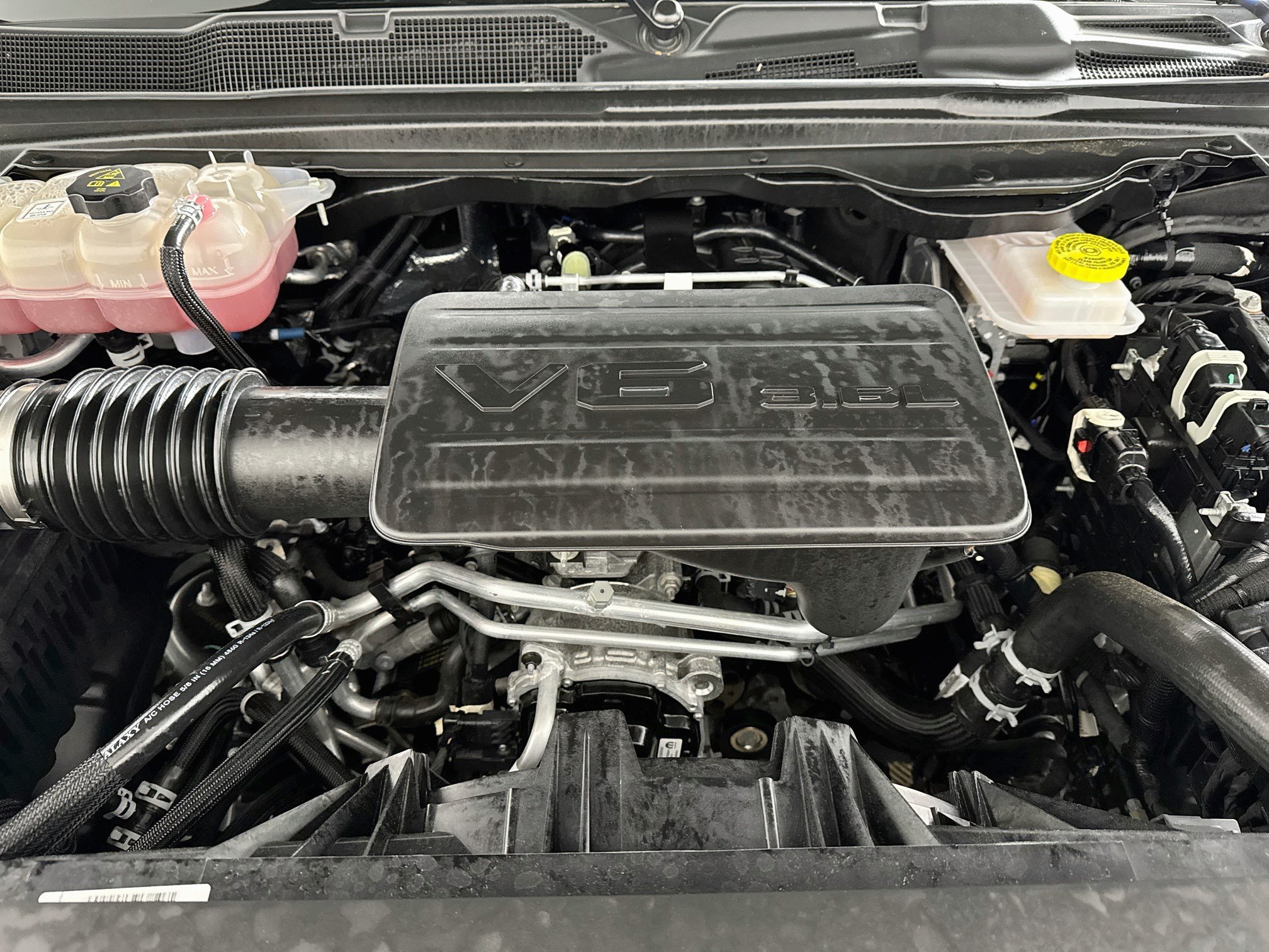 Used 2025 RAM 1500 Tradesman w/ Night Edition AWD/4WD image 28