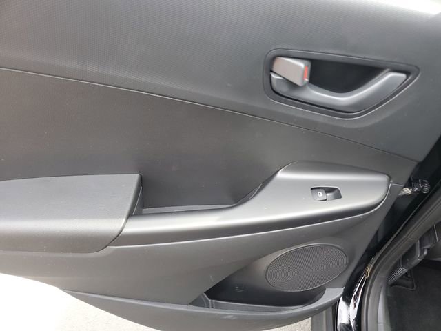 Used 2023 Hyundai Kona SEL image 16