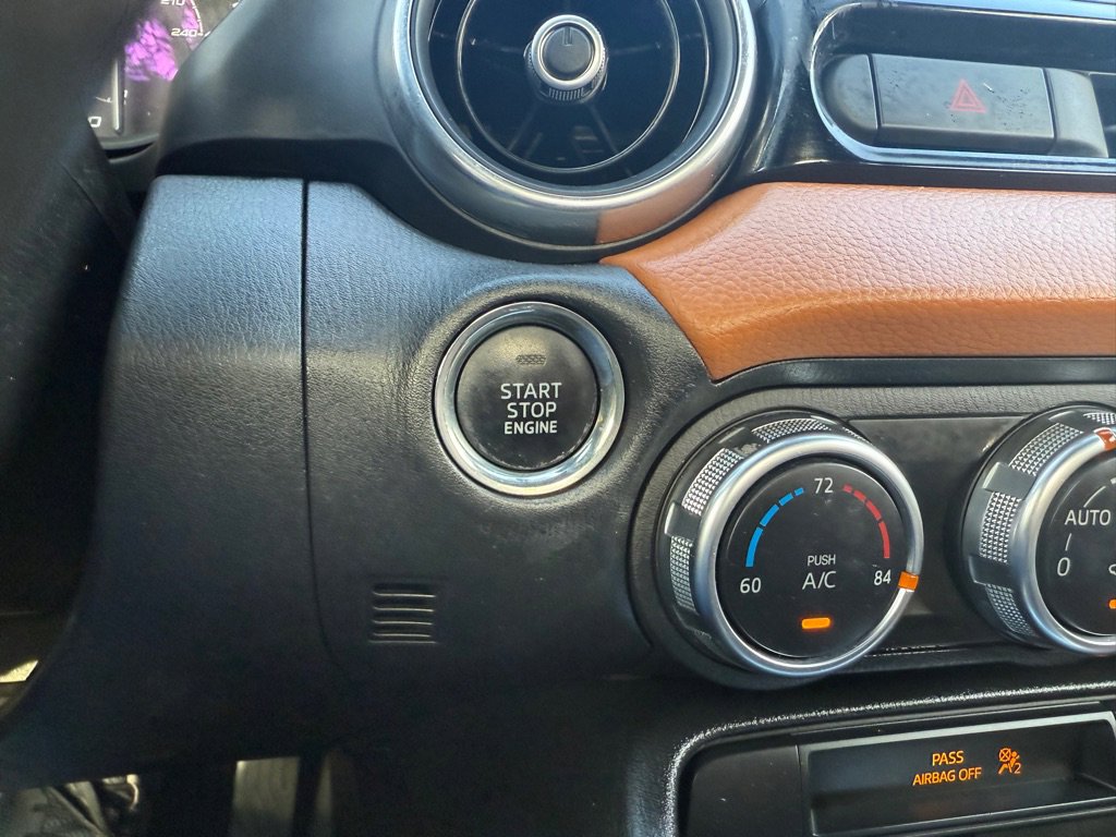 Used 2017 FIAT 124 Spider Lusso image 25