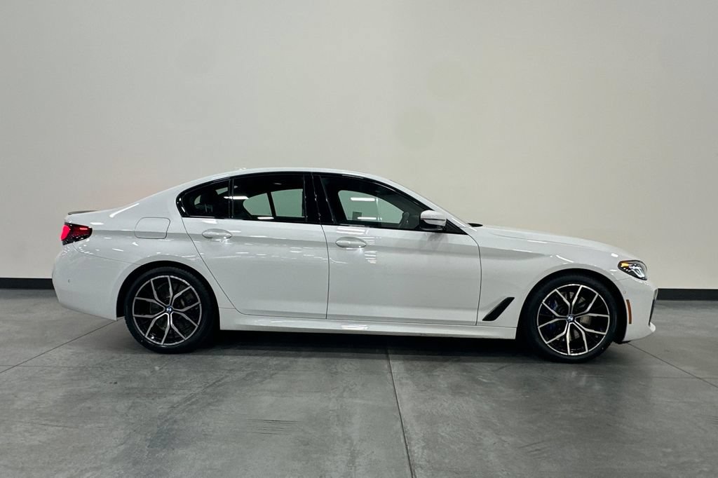 Certified 2023 BMW 540i w/ M Sport Package RWD image 3