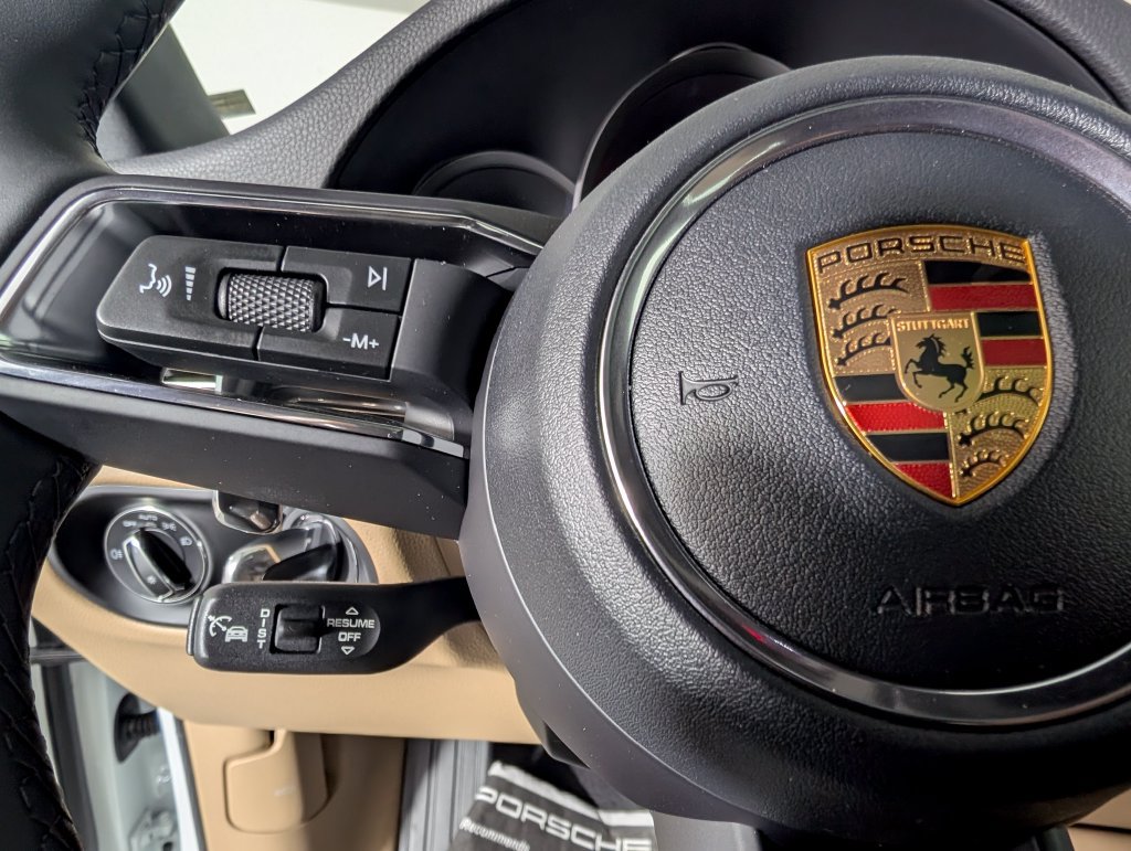 New 2026 Porsche Macan AWD/4WD image 37