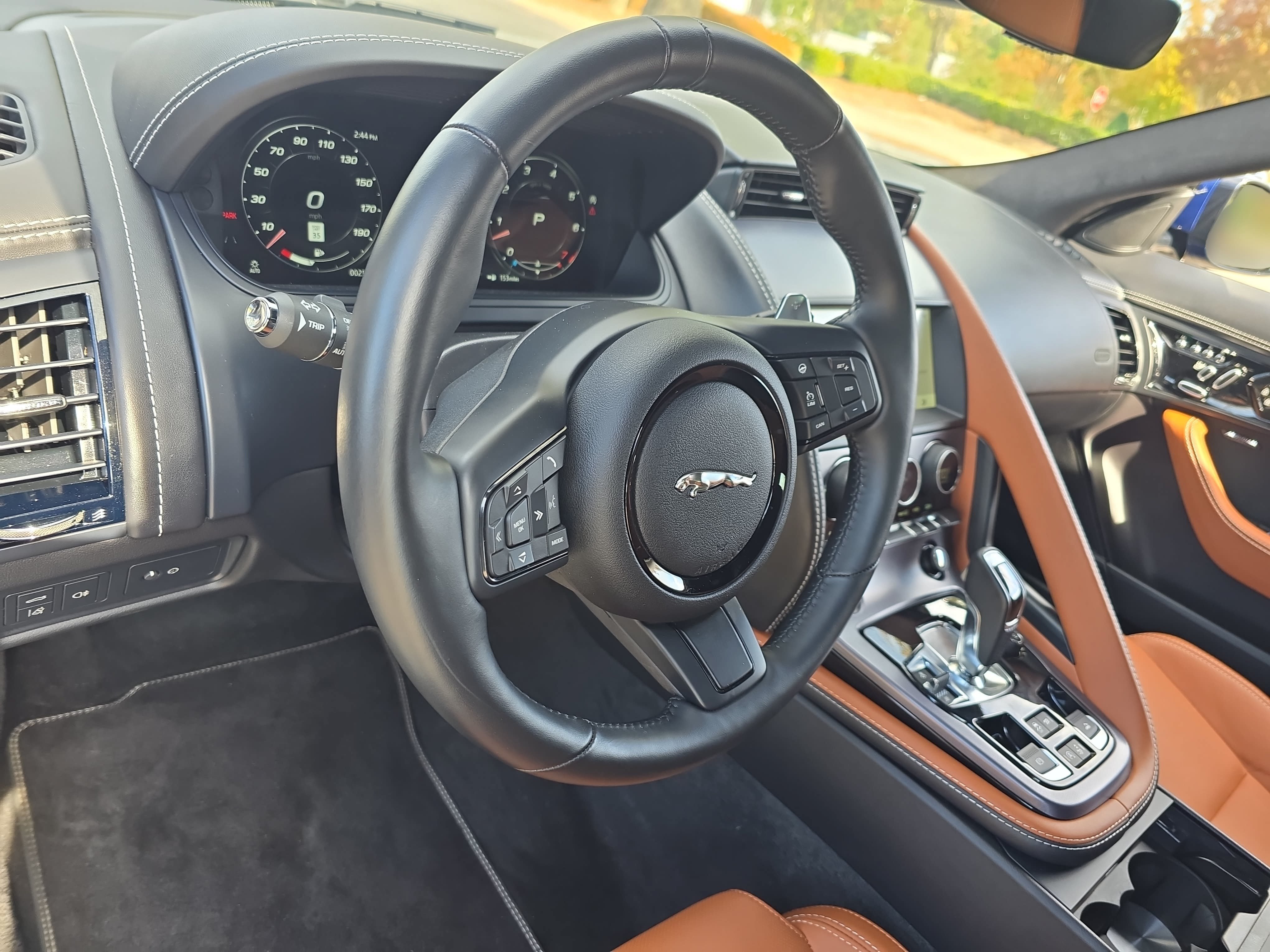 Certified 2023 Jaguar F-TYPE Convertible RWD image 13