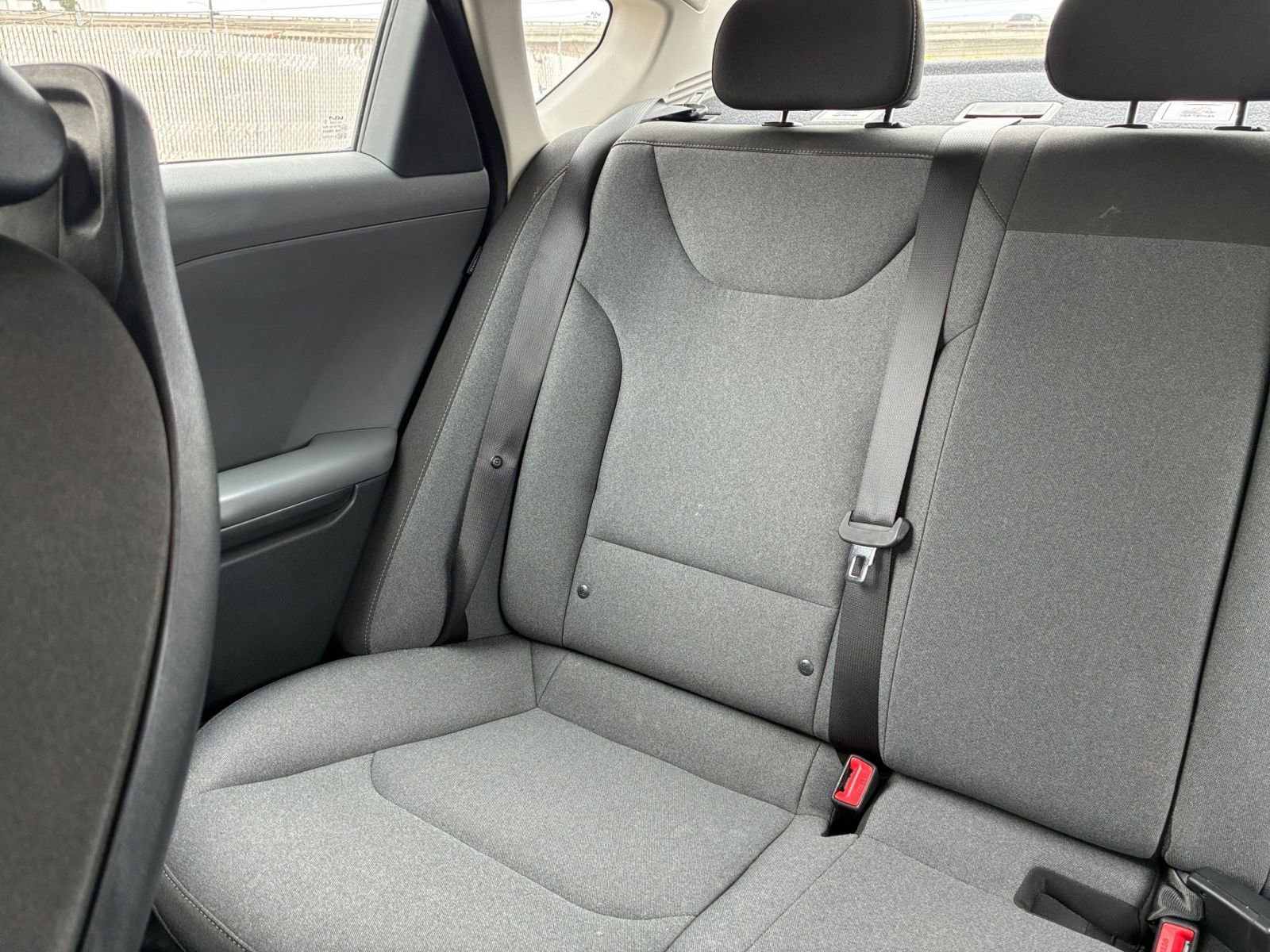 Used 2025 Kia K4 LXS image 38