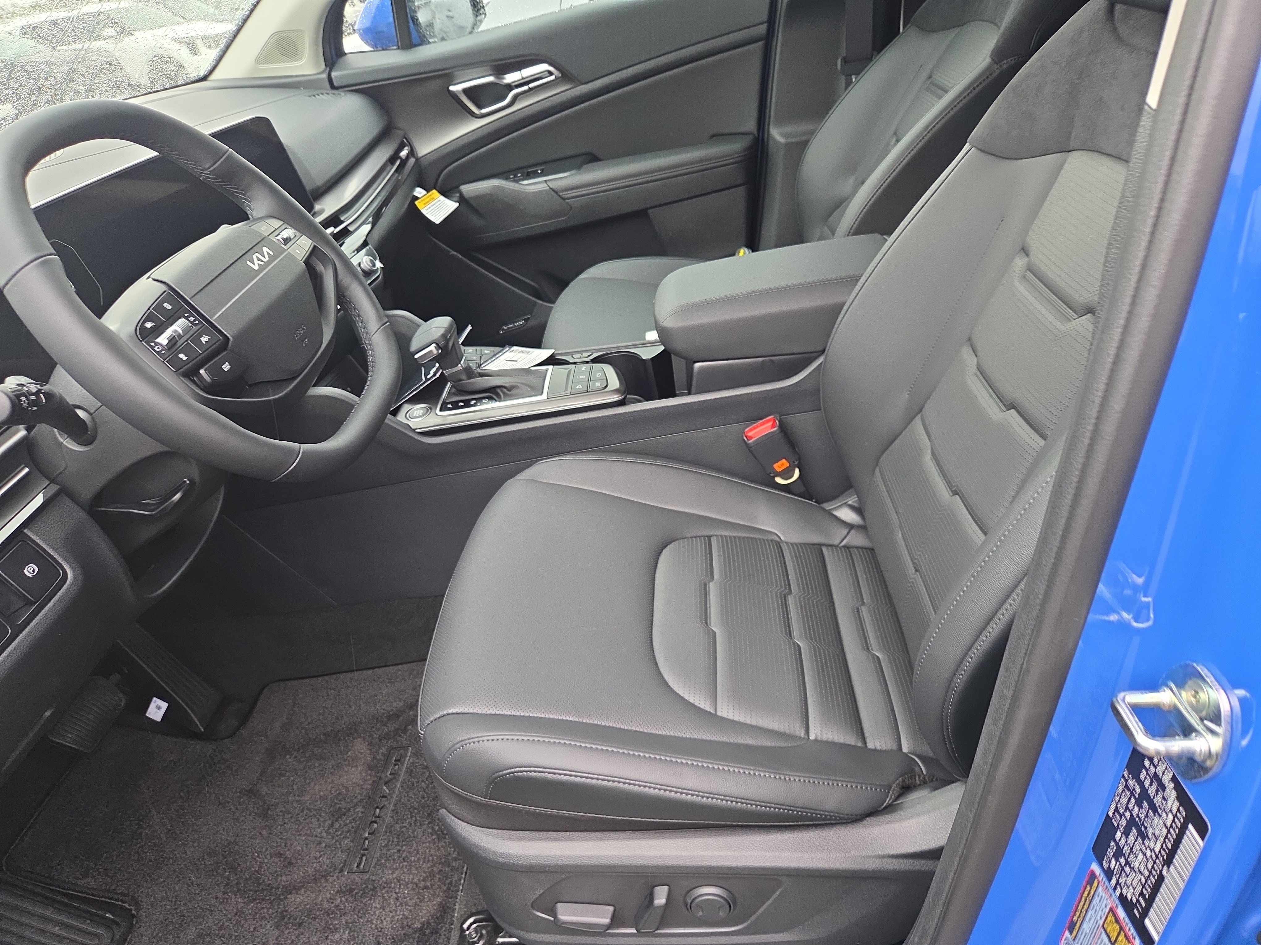 New 2026 Kia Sportage SX image 4