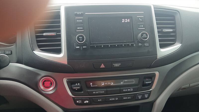 Used 2019 Honda Pilot LX image 12