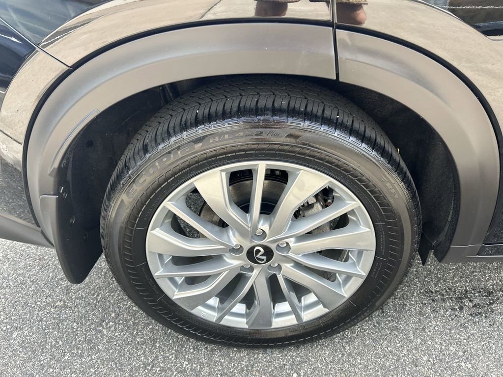 Certified 2025 INFINITI QX50 Luxe image 12